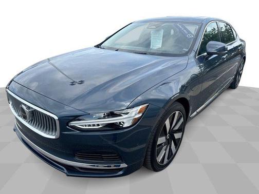 2024 Volvo S90 Recharge Plug-In Hybrid T8 Ultimate