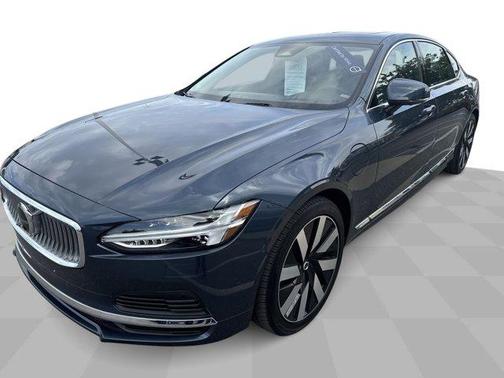 2024 Volvo S90 Recharge Plug-In Hybrid T8 Ultimate
