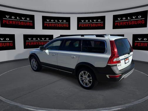 2016 Volvo XC70 T5 Platinum