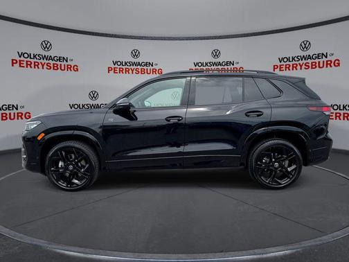 deep black pearl 2026 Volkswagen Tiguan 2.0T SE R-Line Black 4MOTION