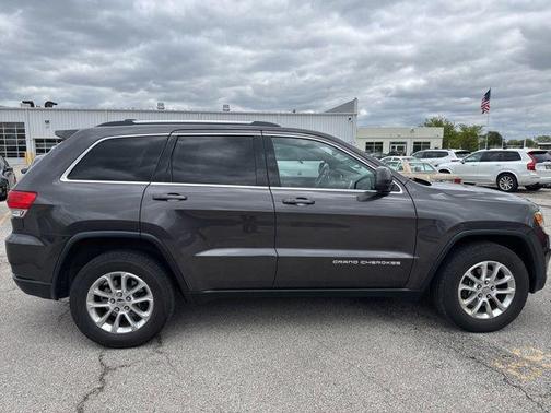 Granite Crystal Metallic Clearcoat 2015 Jeep Grand Cherokee Laredo