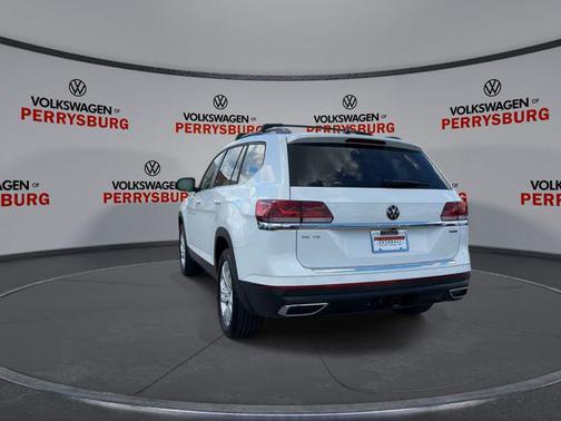 Pure White 2023 Volkswagen Atlas 3.6L SE w/Technology