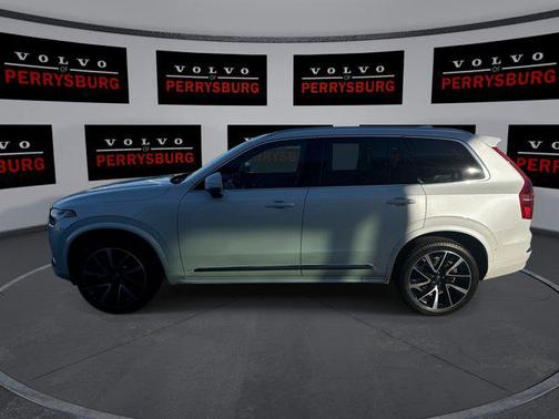 2023 Volvo XC90 B6 Plus 7-Seater
