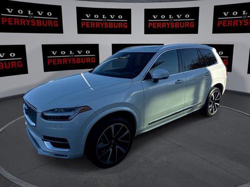 2023 Volvo XC90 B6 Plus 7-Seater
