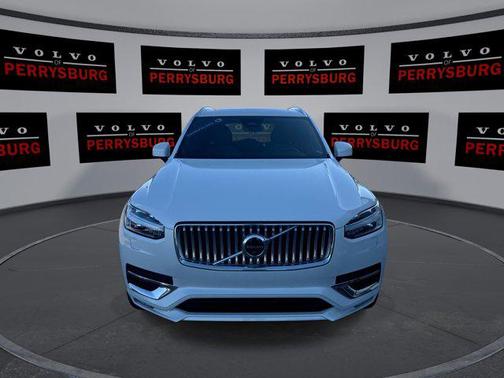 2023 Volvo XC90 B6 Plus 7-Seater