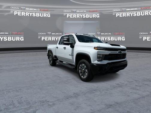 Summit White 2024 Chevrolet Silverado 2500 Custom