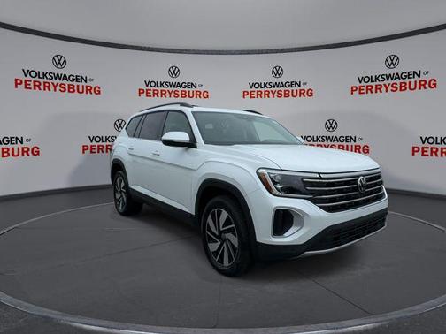 opal white pearl 2026 Volkswagen Atlas 2.0T SE w/Technology