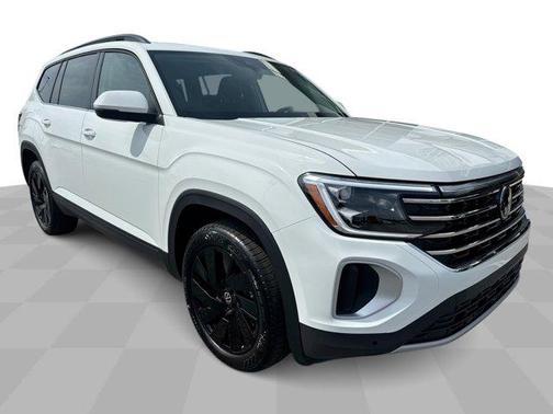 2025 Volkswagen Atlas 2.0T SE w/Technology 4MOTION