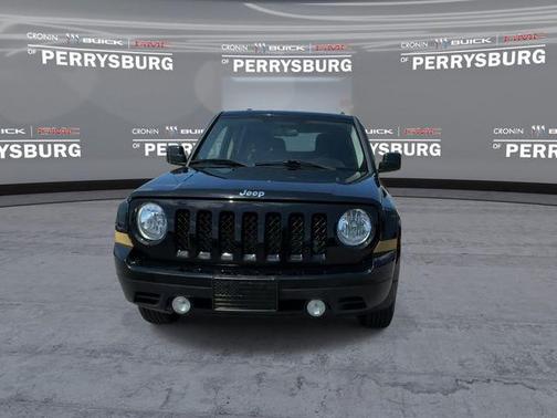 Black Clearcoat 2014 Jeep Patriot Sport