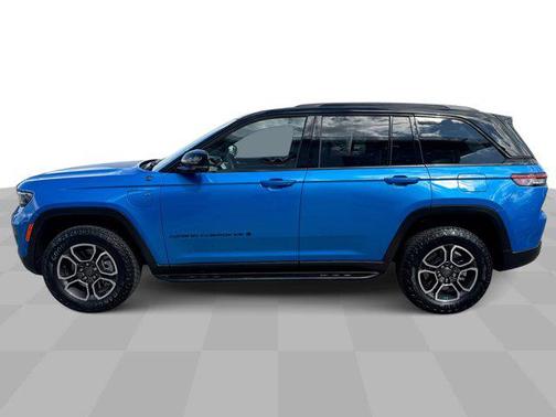 2023 Jeep Grand Cherokee 4xe Trailhawk