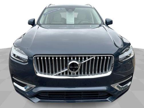 2024 Volvo XC90 B6 Ultimate Bright Theme 6-Seater