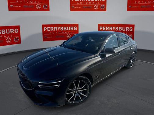 Makalu Gray 2023 Genesis G70 2.0T AWD