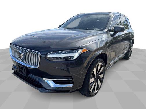 2023 Volvo XC90 Recharge Plug-In Hybrid T8 Ultimate Bright Theme 7-Seater