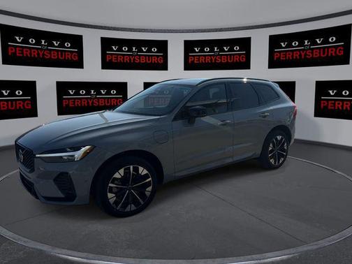 Vapour Grey Metallic 2026 Volvo XC60 Plug-In Hybrid Plus, T8 AWD Electric/Gasoline, Dark