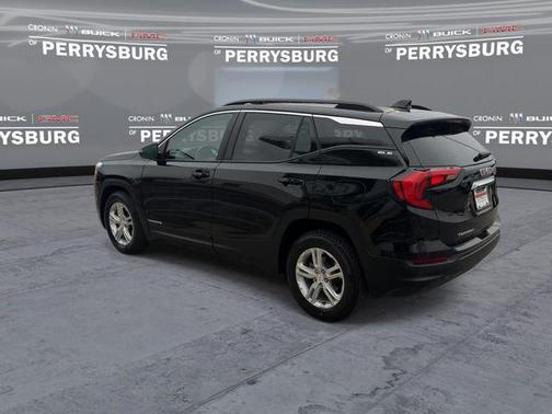 Ebony Twilight Metallic 2021 GMC Terrain SLE