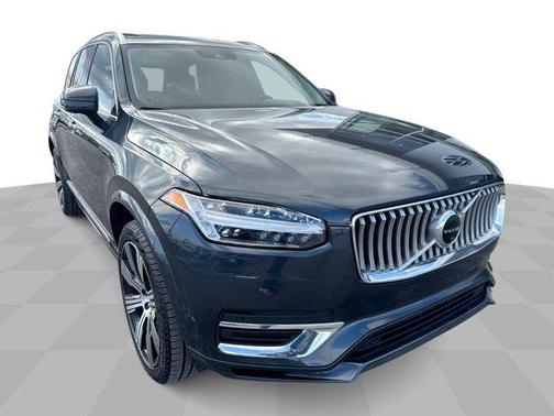 2022 Volvo XC90 T6 Inscription