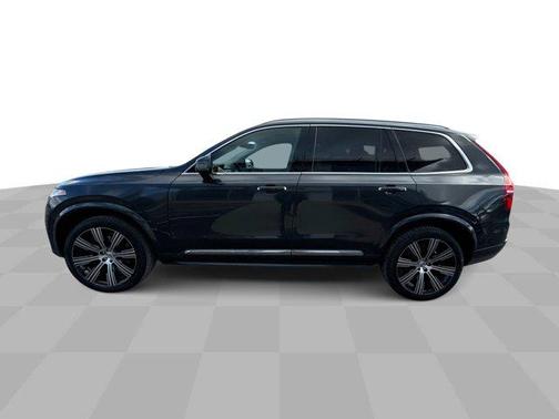 2022 Volvo XC90 T6 Inscription