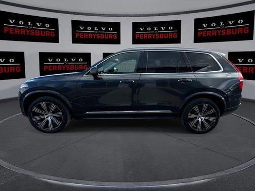 2022 Volvo XC90 T6 Inscription