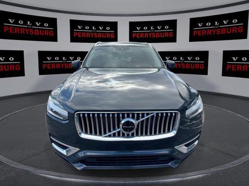 2022 Volvo XC90 T6 Inscription