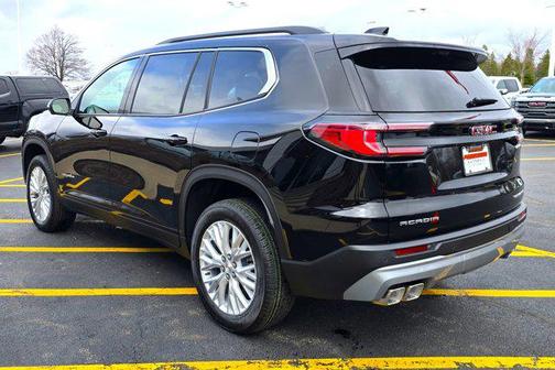 2026 GMC Acadia Elevation FWD