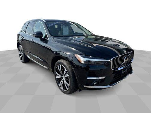 2023 Volvo XC60 Recharge Plug-In Hybrid T8 Plus Bright Theme