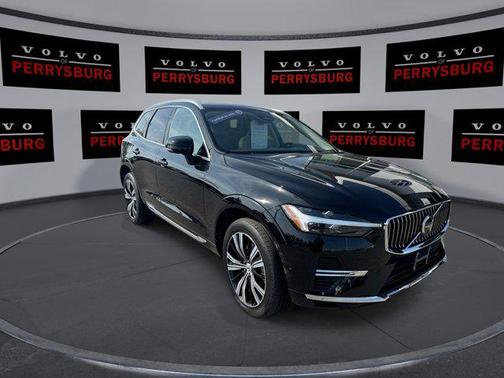 2023 Volvo XC60 Recharge Plug-In Hybrid T8 Plus Bright Theme