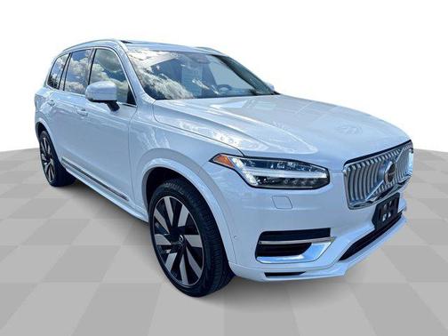 2023 Volvo XC90 Recharge Plug-In Hybrid T8 Ultimate 6-Seater
