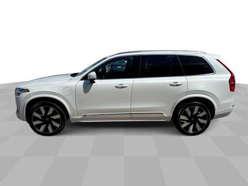 2023 Volvo XC90 Recharge Plug-In Hybrid T8 Ultimate 6-Seater