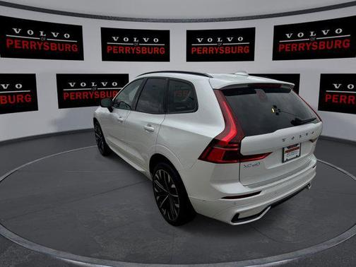 2026 Volvo XC60 B5 Ultra