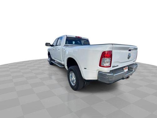 2021 RAM 3500 Big Horn Crew Cab 4x4 8' Box