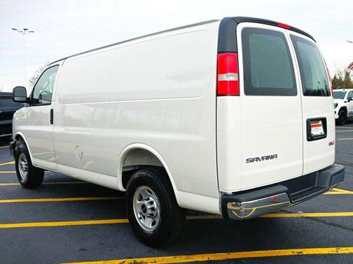 2025 GMC Savana 2500 Work Van
