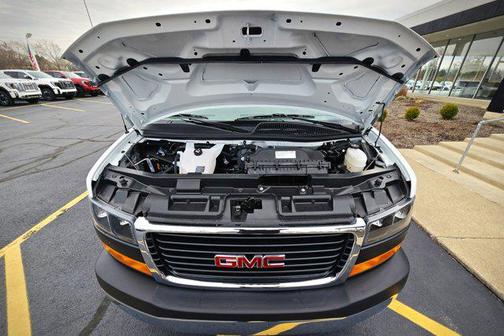 2025 GMC Savana 2500 Work Van