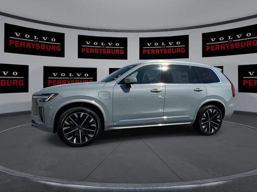 Vapour Grey Metallic 2026 Volvo XC90 Plug-In Hybrid Plus, T8 AWD, Electric/Gasoline, Bright, 7 Seats