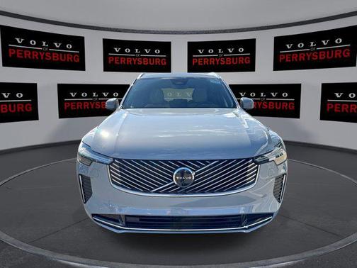 2026 Volvo XC90 B6 Plus 7-Seater