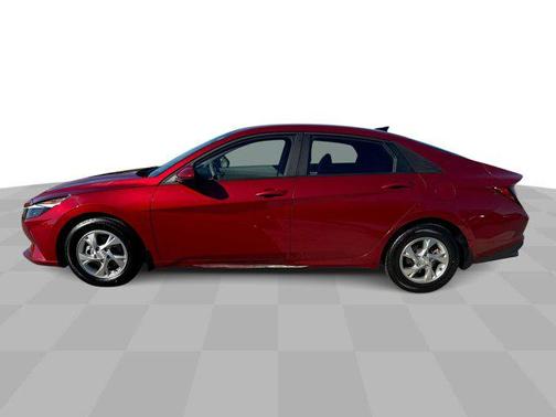 2023 Hyundai ELANTRA SE