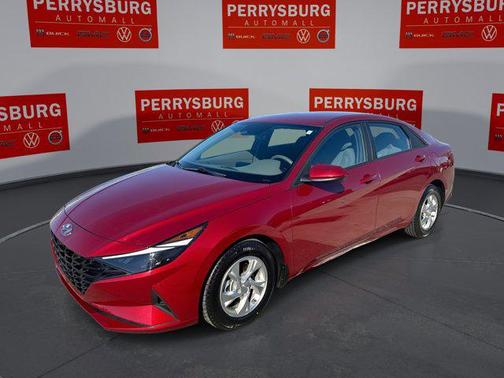 2023 Hyundai ELANTRA SE