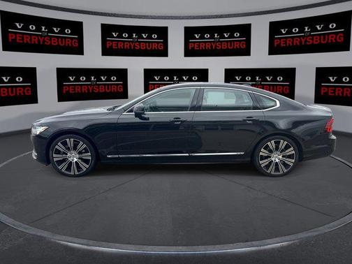 2023 Volvo S90 B6 Plus