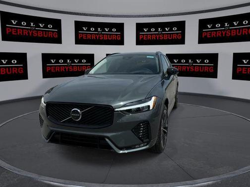 Forest Lake 2026 Volvo XC60 B5 Ultra