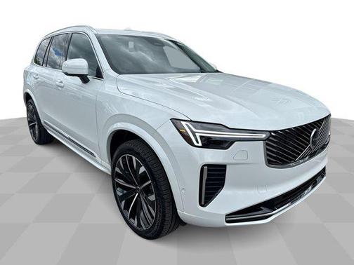 2025 Volvo XC90 Plug-In Hybrid T8 Plus 7-Seater