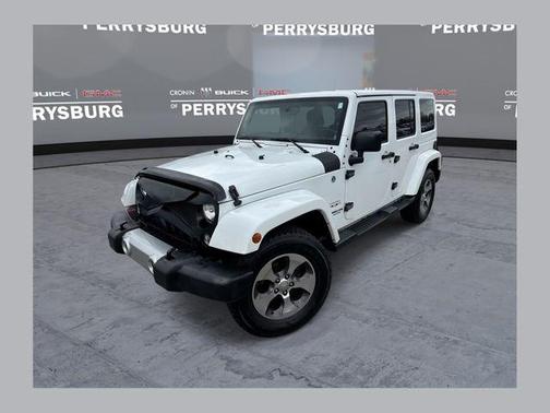 Bright White Clearcoat 2016 Jeep Wrangler Unlimited Sahara