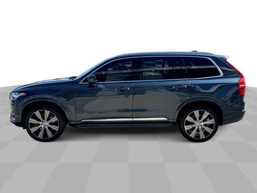 2022 Volvo XC90 T6 Inscription