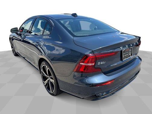 2025 Volvo S60 B5 Core