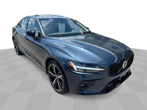 2025 Volvo S60 B5 Core
