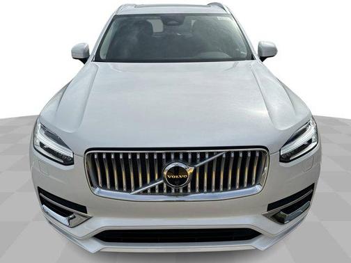 2025 Volvo XC90 Plus
