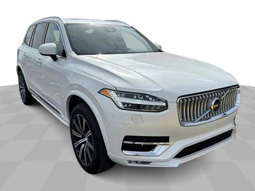 2025 Volvo XC90 Plus
