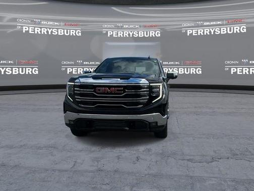 Onyx Black 2023 GMC Sierra 1500 SLT