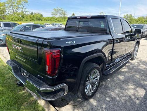 Onyx Black 2023 GMC Sierra 1500 SLT
