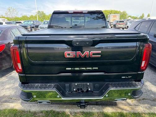 Onyx Black 2023 GMC Sierra 1500 SLT