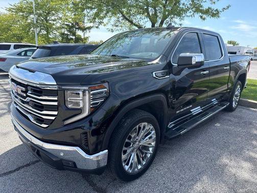 Onyx Black 2023 GMC Sierra 1500 SLT
