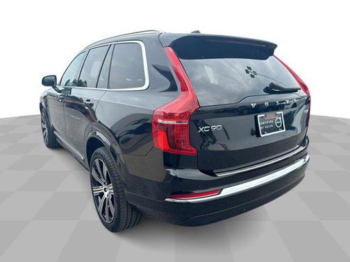 2025 Volvo XC90 Plug-In Hybrid T8 Core 7-Seater